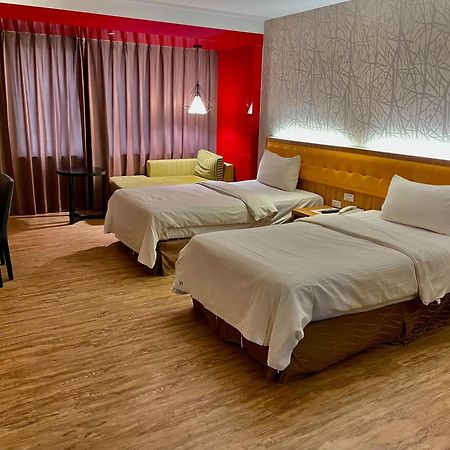 Bamboo Hotel Гаосюн Экстерьер фото
