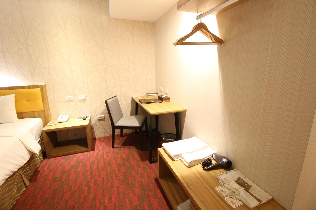 Bamboo Hotel Гаосюн Экстерьер фото