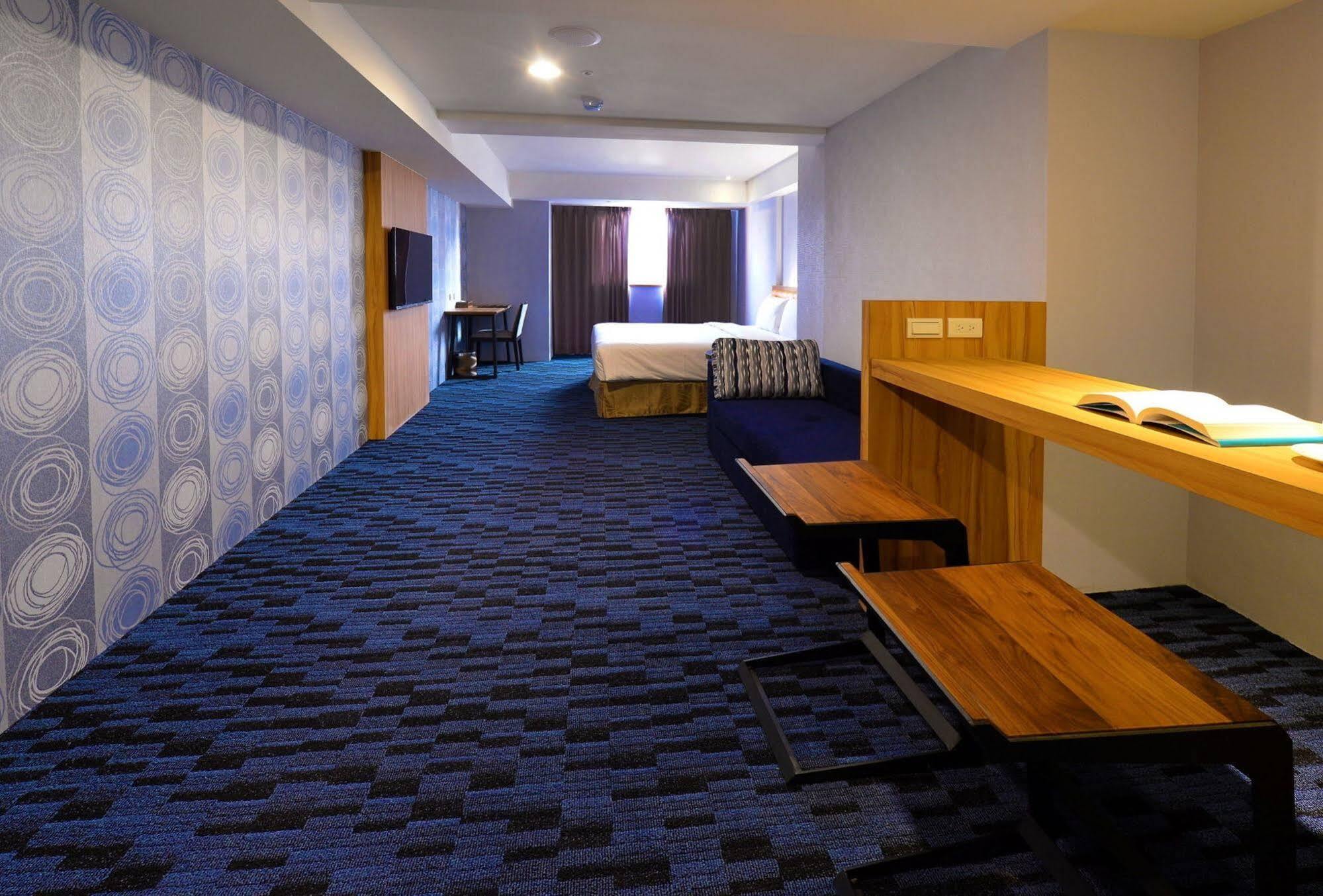 Bamboo Hotel Гаосюн Экстерьер фото